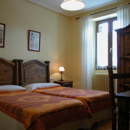 Hostal Casa Sario Jaurrieta Dış mekan fotoğraf