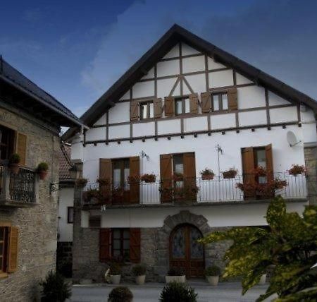 Hostal Casa Sario Jaurrieta Dış mekan fotoğraf
