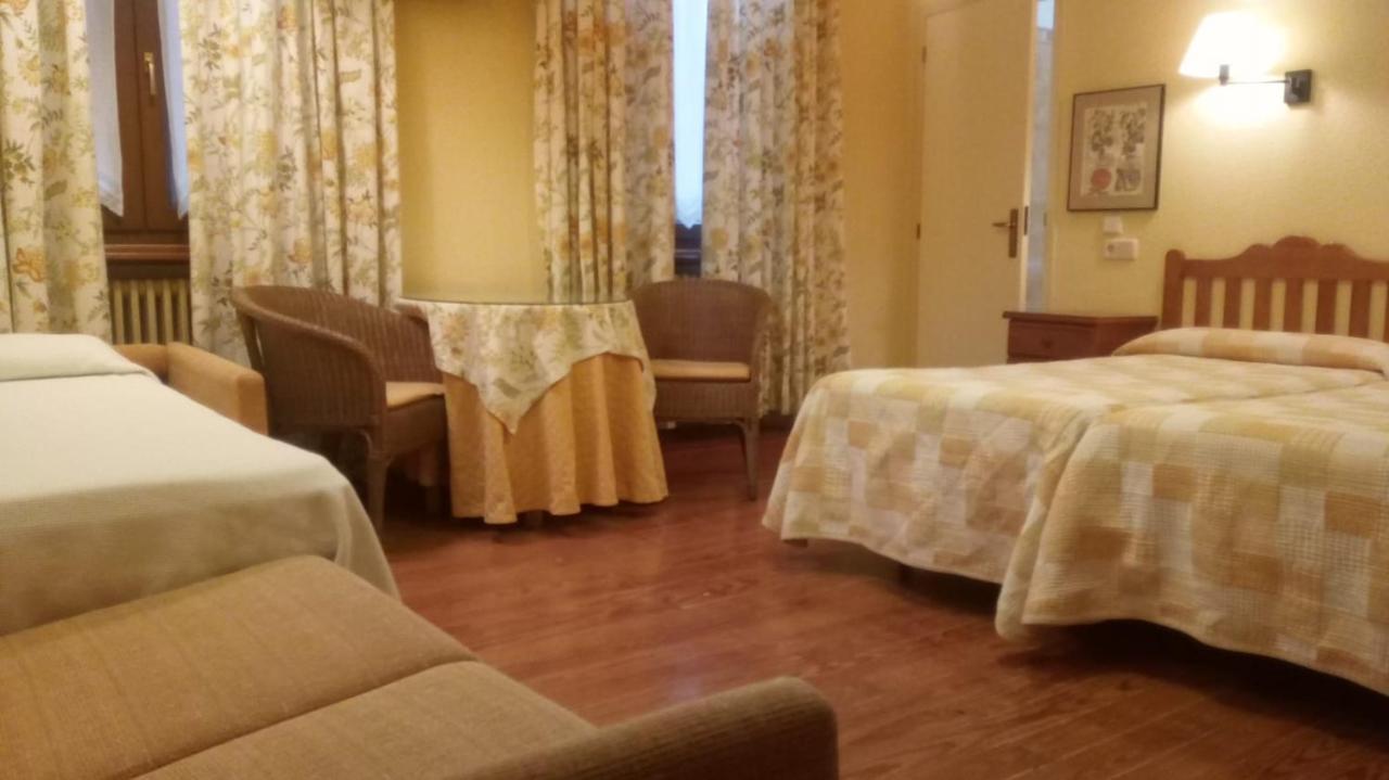Hostal Casa Sario Jaurrieta Dış mekan fotoğraf