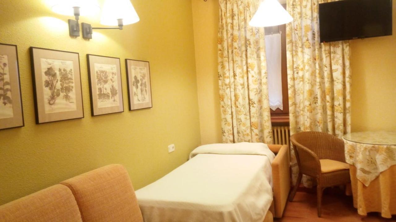 Hostal Casa Sario Jaurrieta Dış mekan fotoğraf