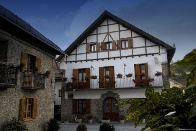 Hostal Casa Sario Jaurrieta Dış mekan fotoğraf